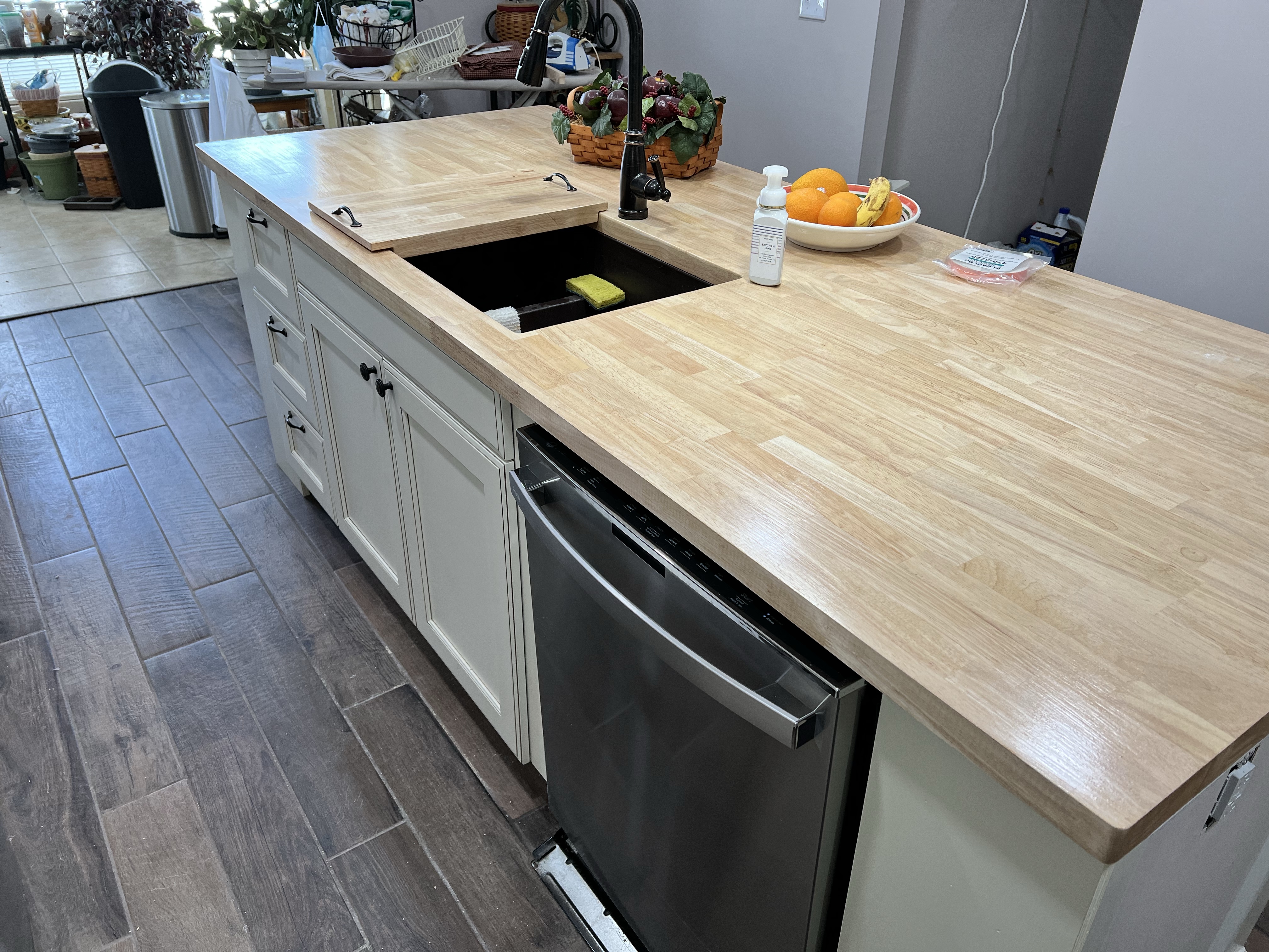 New counter wood finish